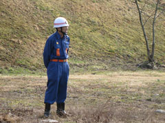 訓辞を述べる髙山副団長