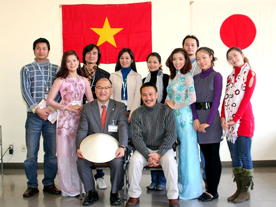ベトナム国立音楽舞踊団表敬訪問